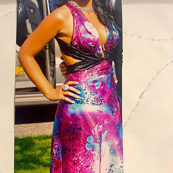 JOLIE silk satin halter v neck bold multicolour floral prom/formal dress. - Picture 10 of 14